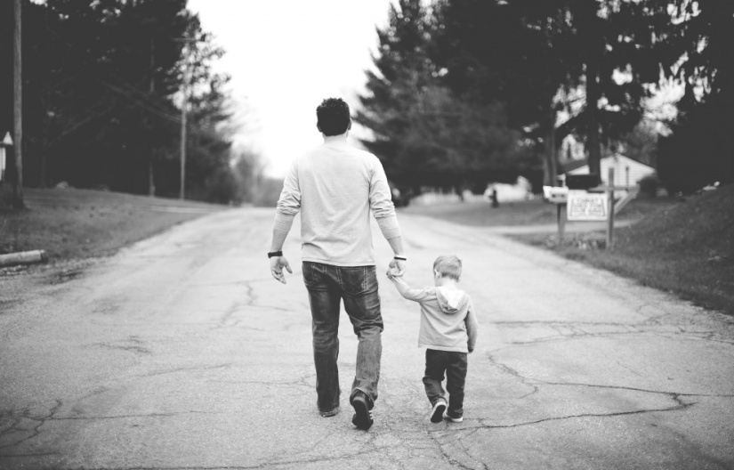 Сильний батько – міцна родина. Молимось за українських татусів