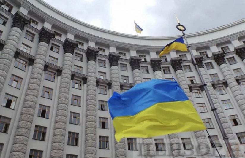 Кабмін пропонує Раді церков провести спільну молитву за Україну