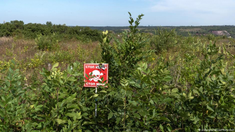Дива сьогоднішнього дня: 8 кілометрів мінним полем